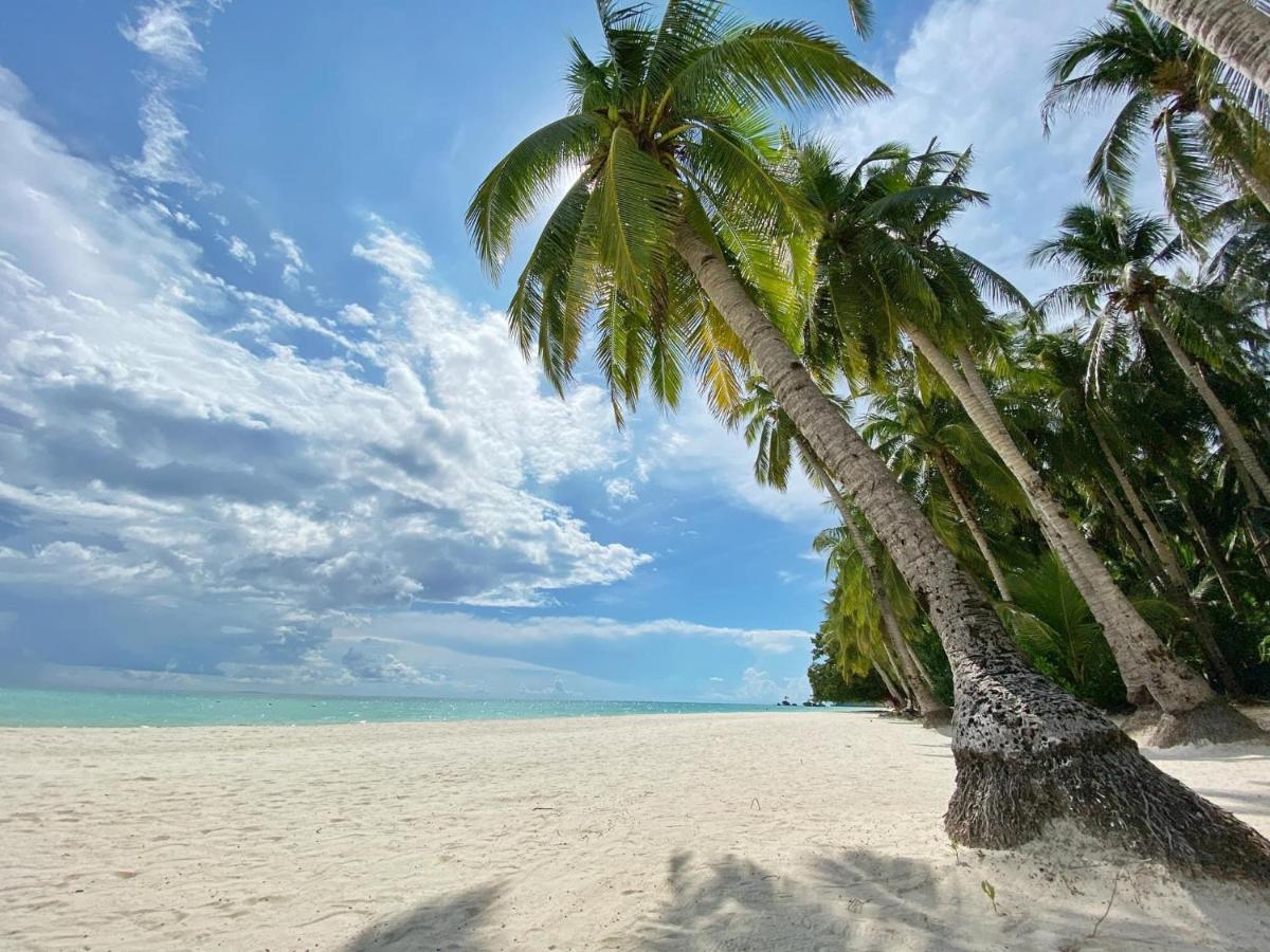 โจนีส์ บีช รีสอร์ต Hotel Balabag  ภายนอก รูปภาพ